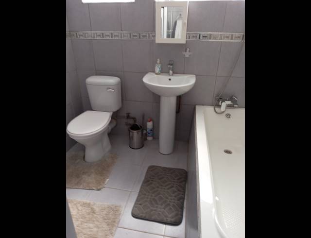 2 BEDROOM HOUSE FOR SALE IN LOTUS PARK